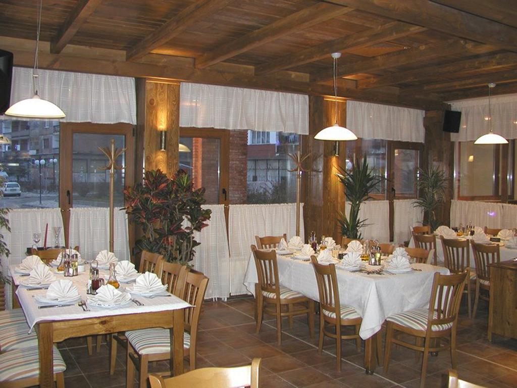 Hotel Razlog Eksteriør bilde